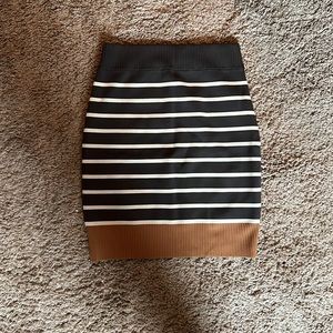 Gorgeous skirt by Guess.